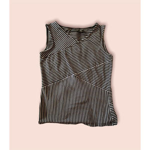 Tahari Black And White Geometrical Striped Sleeveless V~Neck Blouse Size…